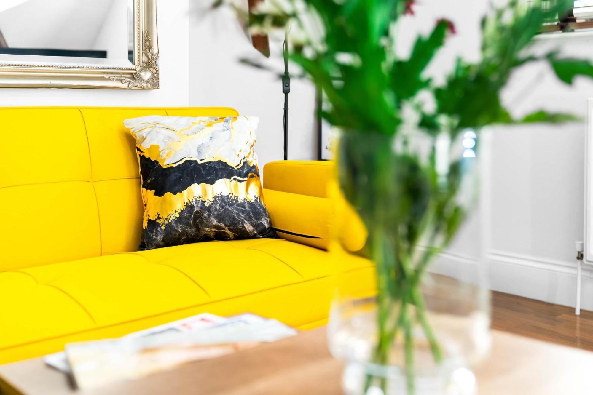 Stylish Apartment - Parking - Outdoor Terrace - Wolverhampton - Netlix - Wifi - 9Bpc 外观 照片